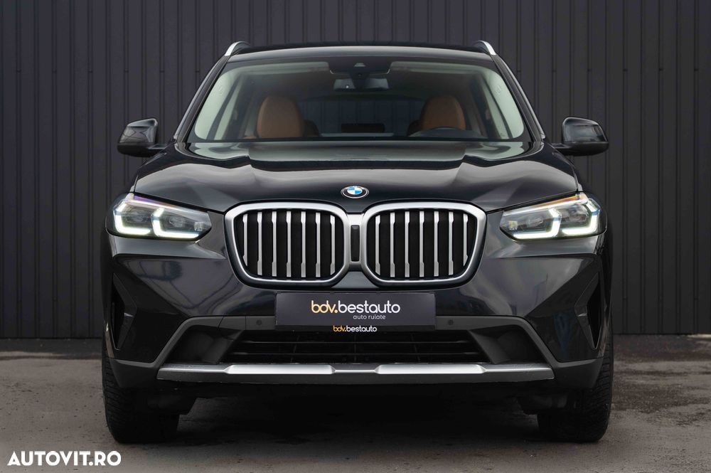BMW X3 xDrive20d AT Luxury Line - 2