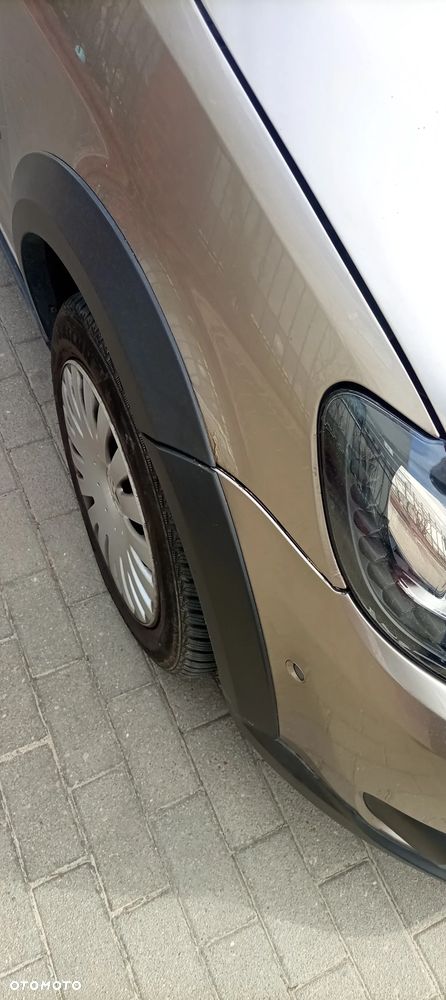 Volkswagen Touran - 2