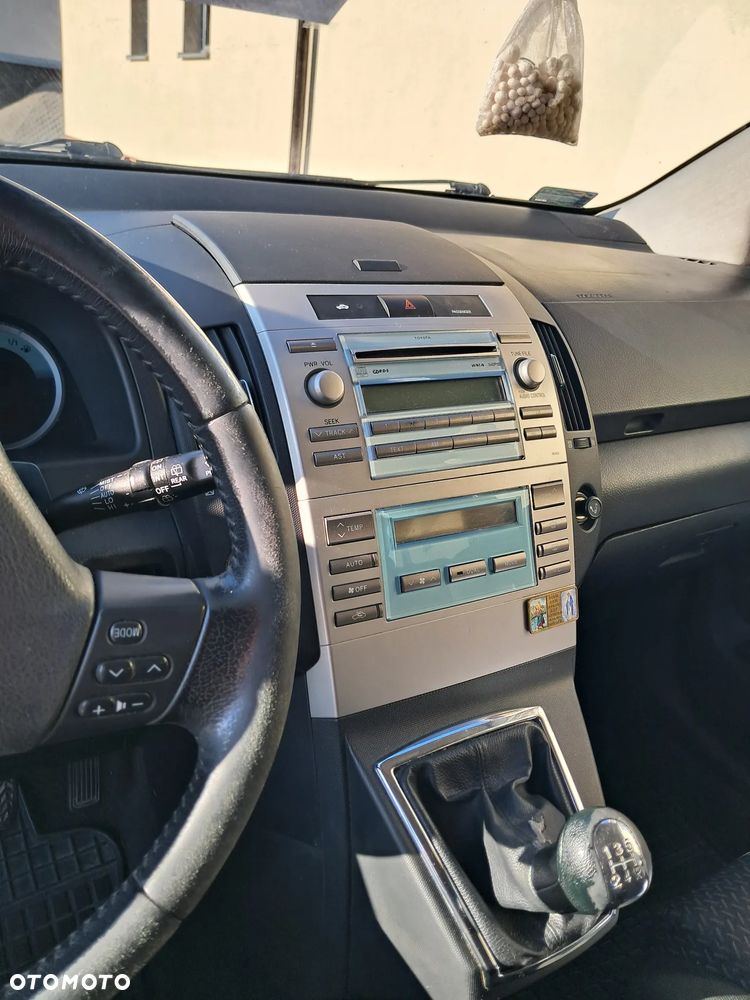 Toyota Corolla Verso - 20