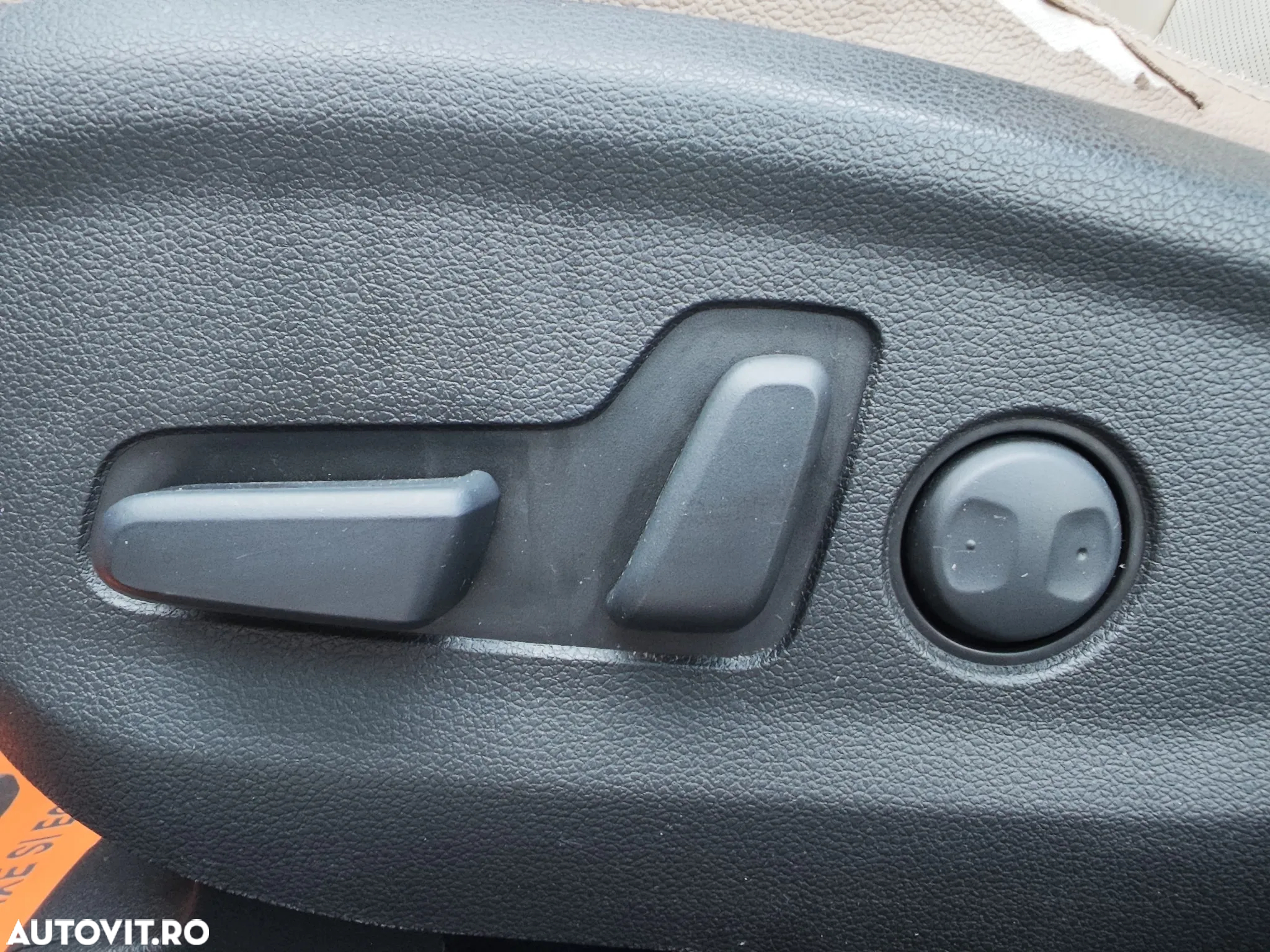 Hyundai Tucson 2.0 CRDI 4WD 8AT Luxury - 30