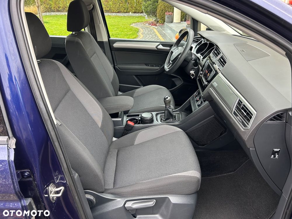 Volkswagen Touran 1.6 TDI SCR BlueMotion Technology Trendline - 18