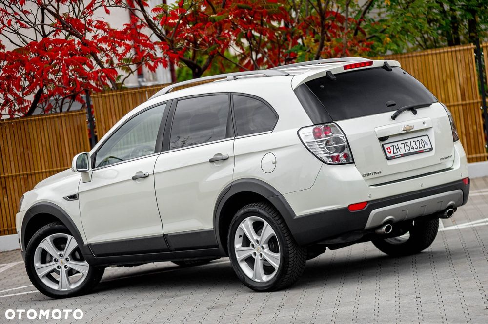 Chevrolet Captiva 3.0 V6 LTZ - 16