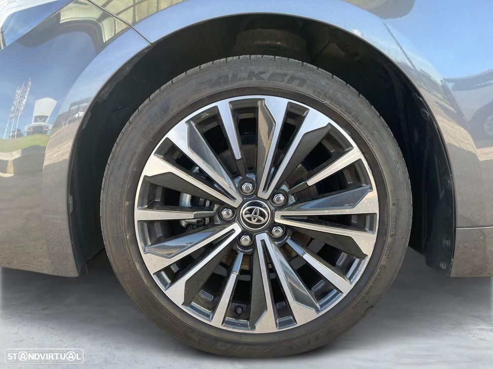 Toyota Corolla 1.8 Hybrid Comfort Plus - 17