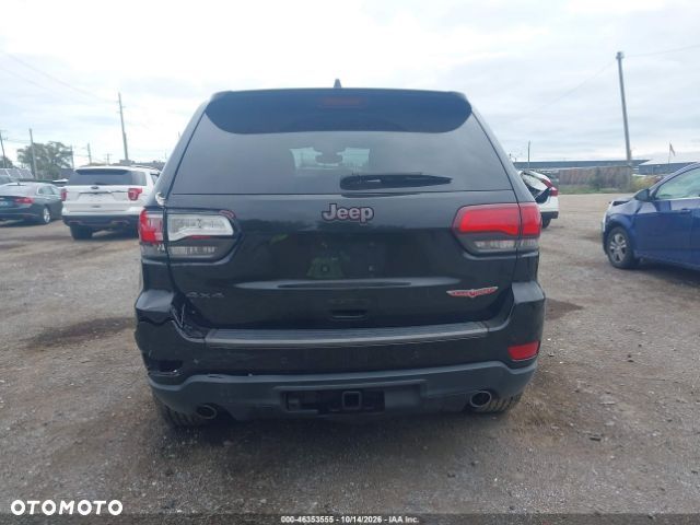 Jeep Grand Cherokee - 9