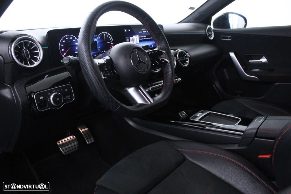 Mercedes-Benz A 250 e AMG Line - 21