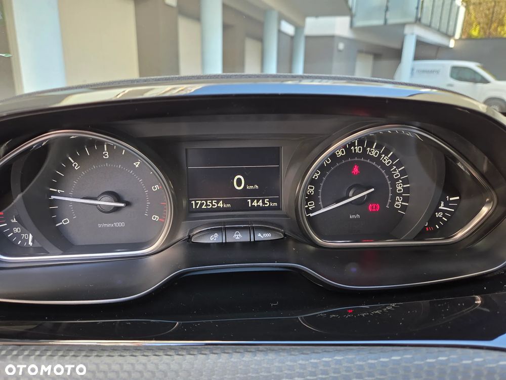 Peugeot 2008 BlueHDi FAP 120 STOP & START Allure - 12