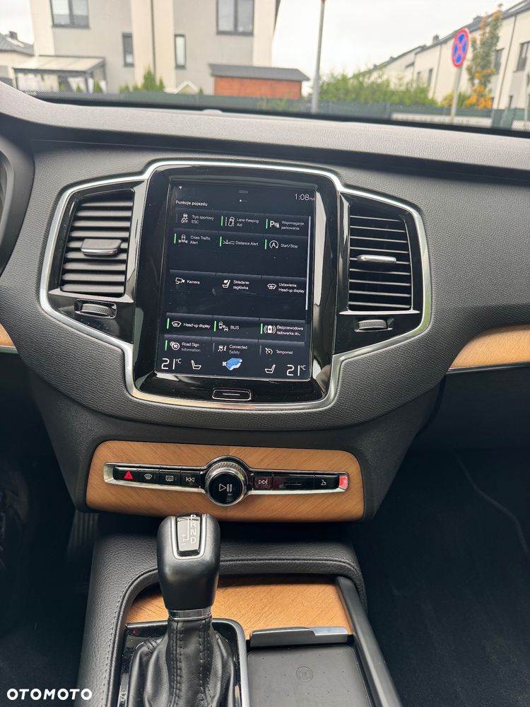 Volvo XC 90 - 23