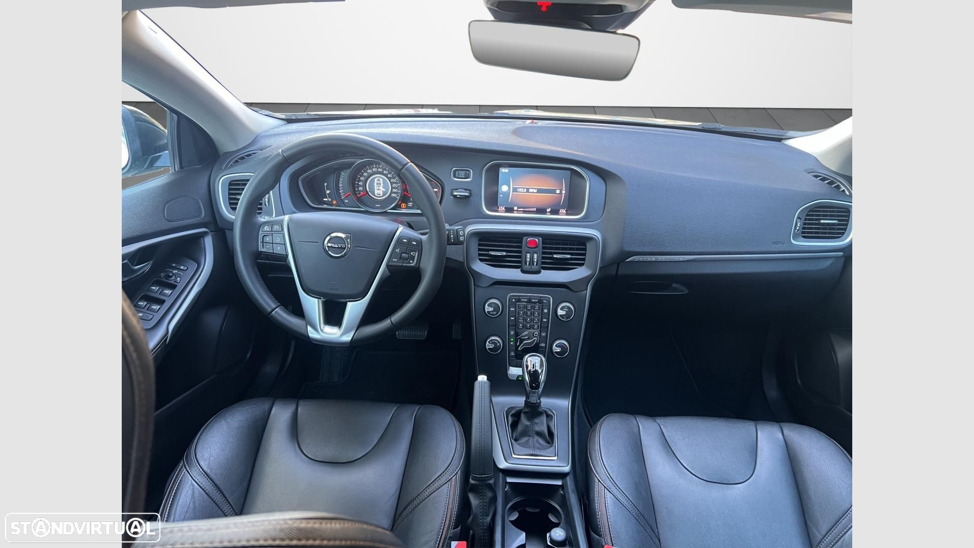 Volvo V40 Cross Country 1.5 T3 Geartronic - 16