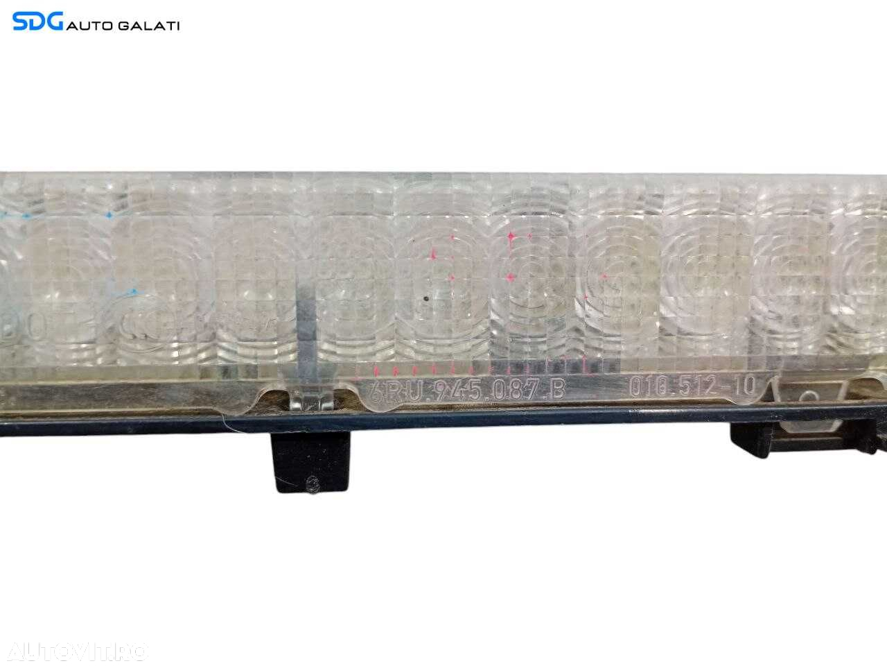 Stop Aditional Auxuliar Central Hayon Volkswagen Jetta 4 MK42011 - 2018 Cod 6RU945087B [LR0873] - 4
