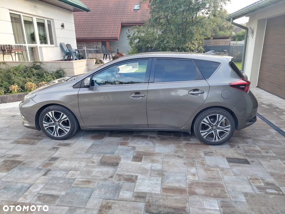 Toyota Auris 1.2 T Selection MS - 4