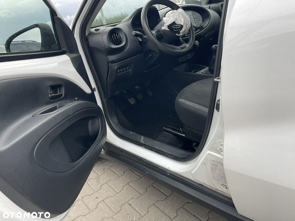 Toyota Aygo X 1.0 VVT-i Active - 6