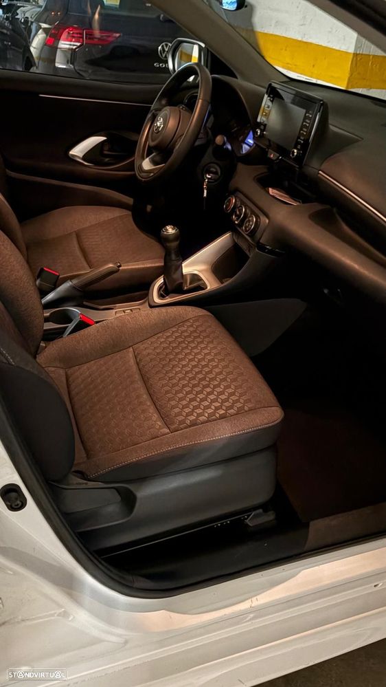 Toyota Yaris 1.0 VVT-i Comfort Plus - 10