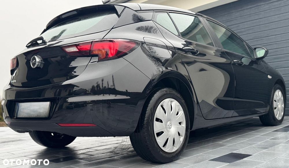 Opel Astra 1.2 Turbo Business Edition - 12