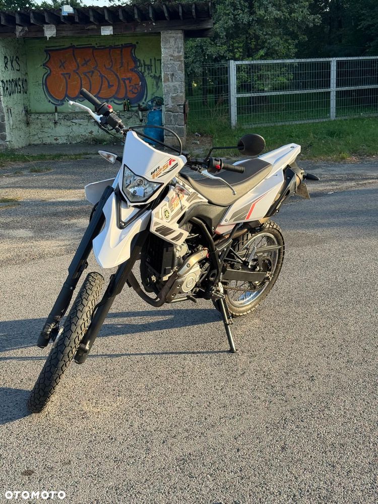 Yamaha WR - 23