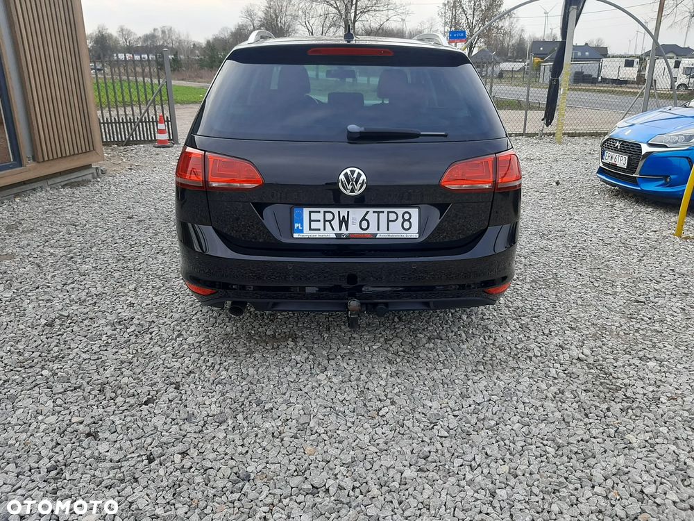 Volkswagen Golf 1.6 TDI BlueMotion Comfortline - 11