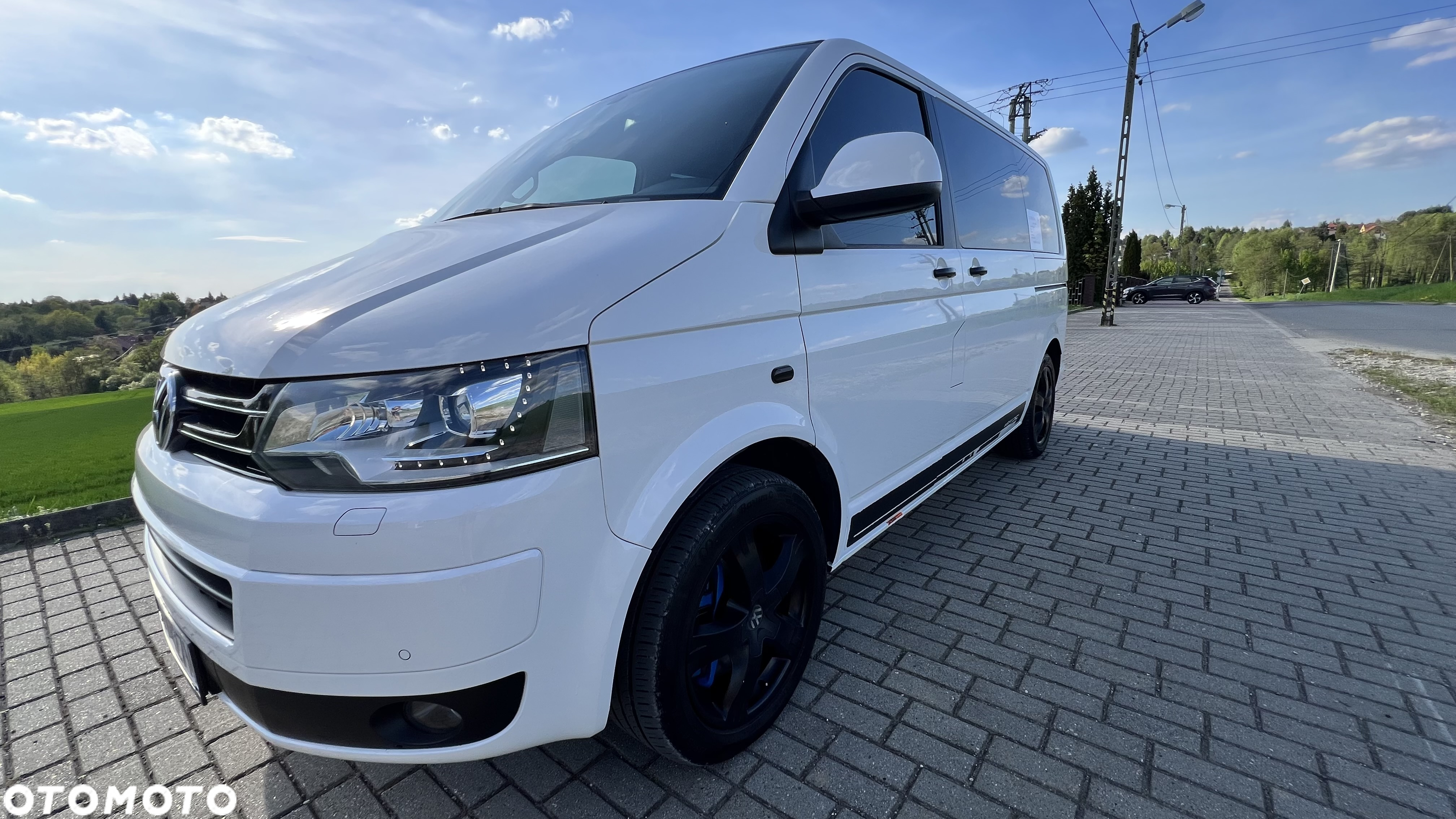 Volkswagen Multivan - 10