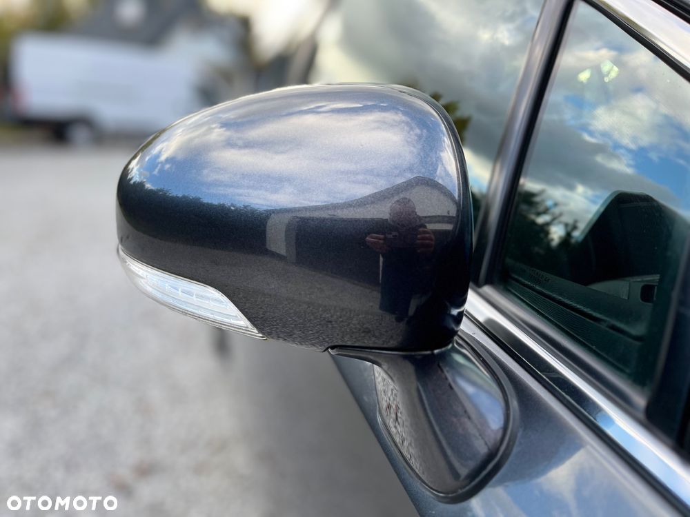 Toyota Avensis 1.8 Premium - 13