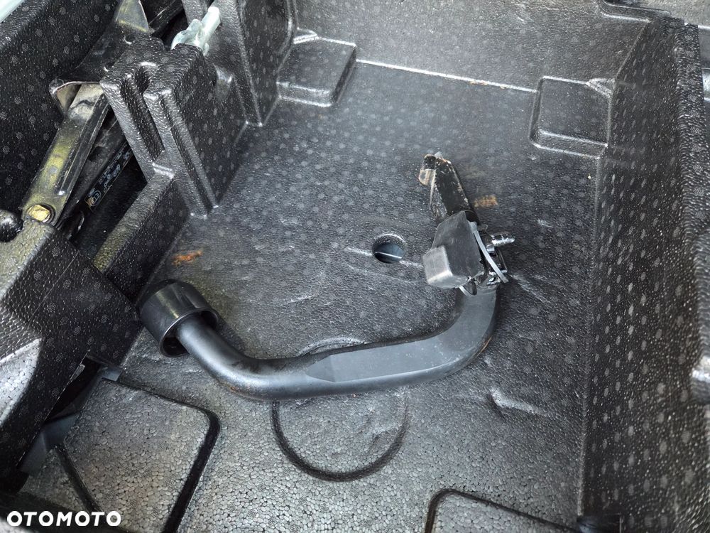 Peugeot 308 BlueHDi 150 EAT6 Stop & Start Allure - 28