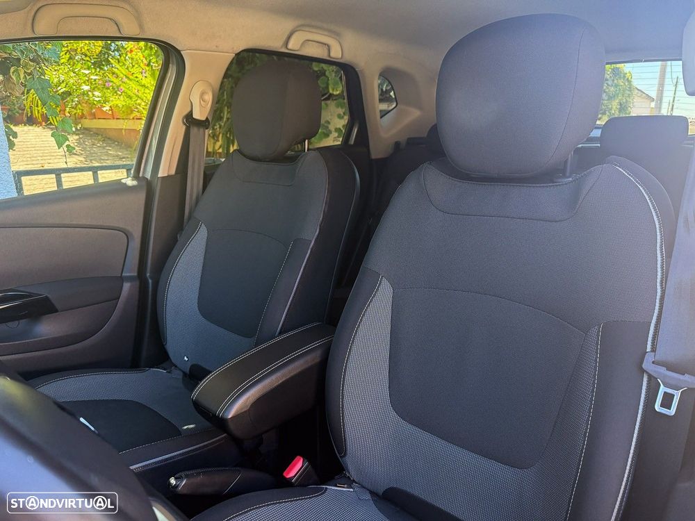 Renault Captur 1.5 dCi Exclusive - 29