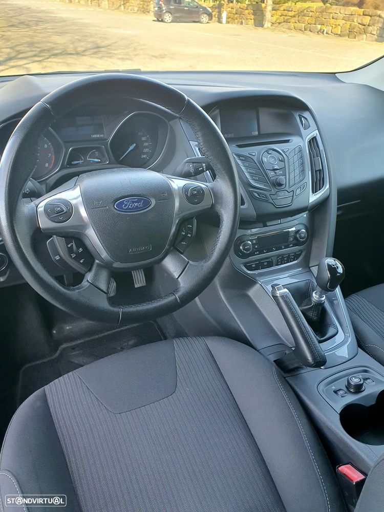 Ford Focus SW 1.0 EcoBoost S&S Titanium - 50