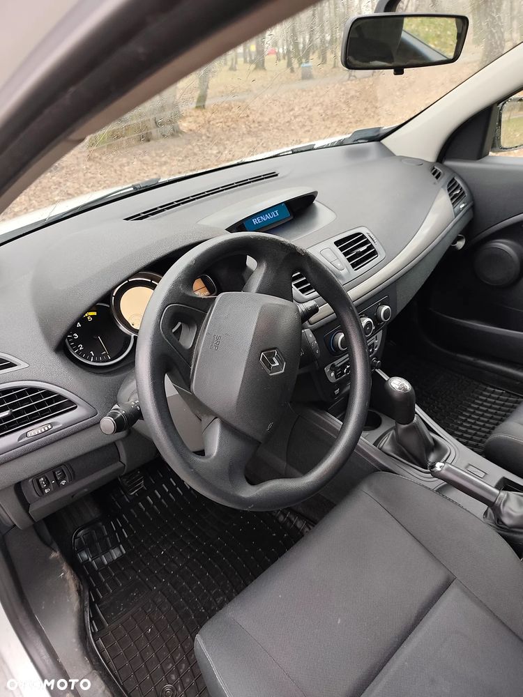 Renault Megane - 10