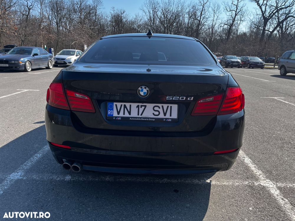 BMW Seria 5 520d - 4