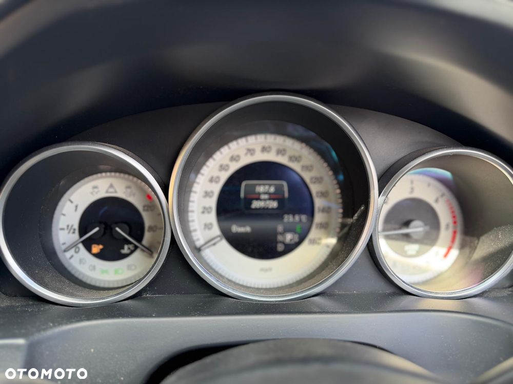 Mercedes-Benz Klasa E 220 CDI 7G-TRONIC - 11