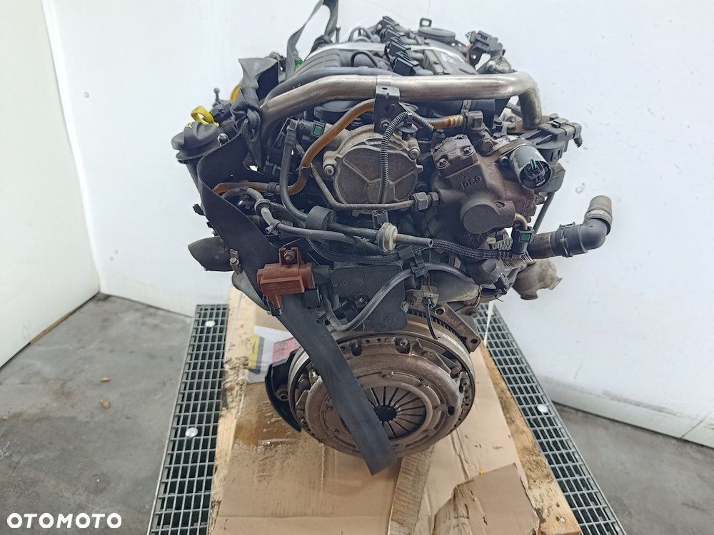 SILNIK VOLVO V50 D4204T 2.0 D - 2