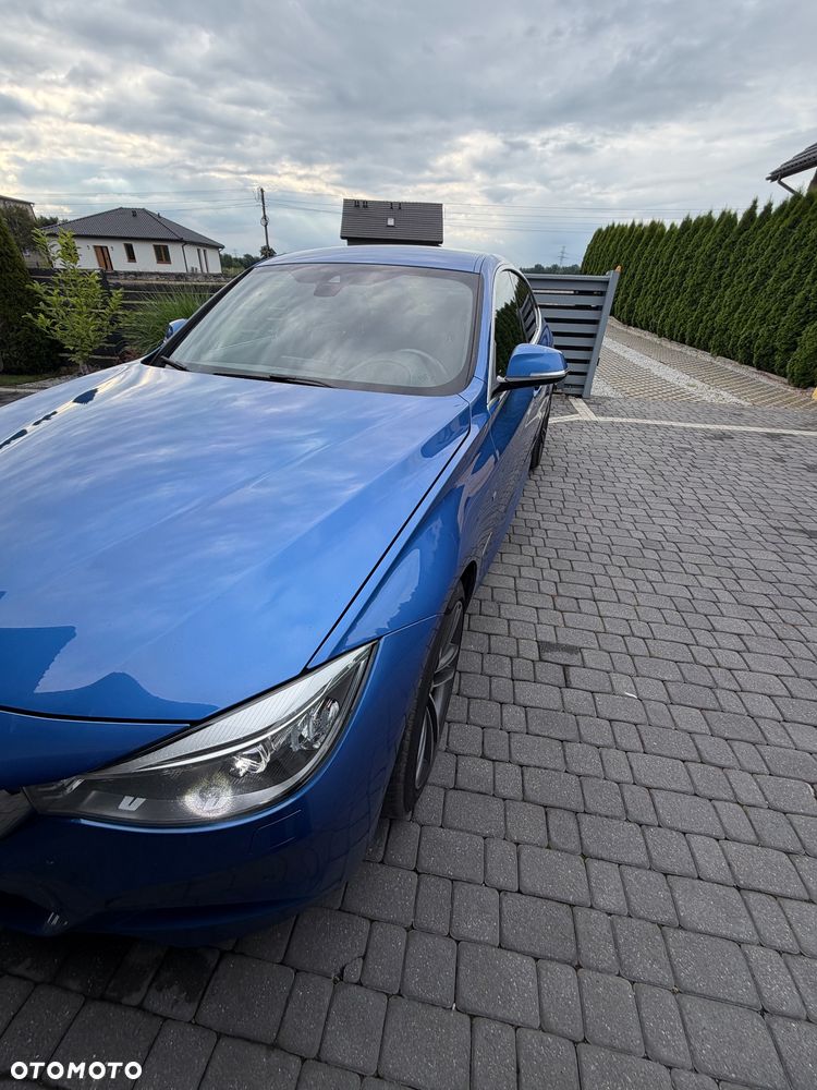 BMW Seria 3 330d xDrive - 5