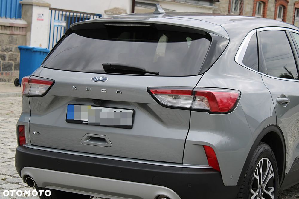 Ford Kuga 2.0 EcoBlue 4x4 TITANIUM - 13