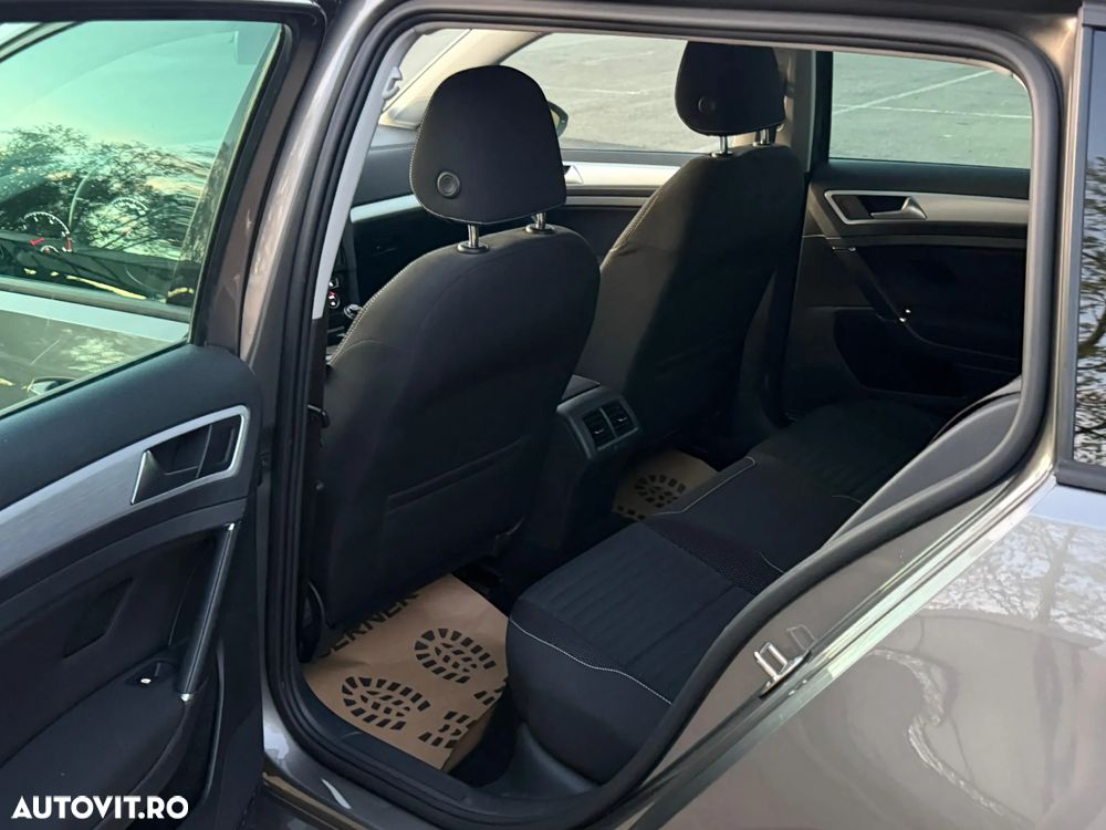 Volkswagen Golf 1.6 TDI BlueMotion Technology Cup - 7