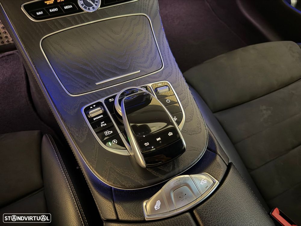 Mercedes-Benz E 220 d Cabrio 9G-Tronic AMG Line - 34