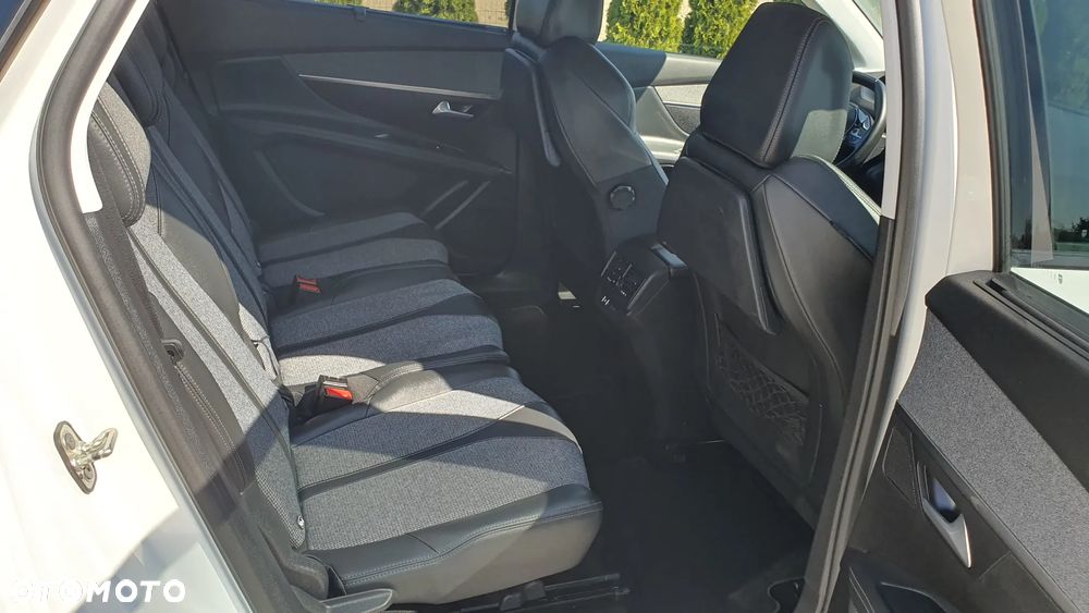 Peugeot 5008 1.5 BlueHDi Allure S&S - 21