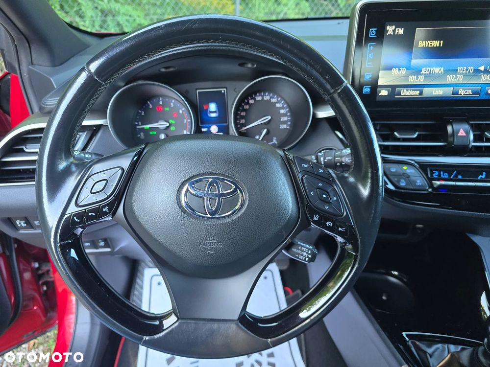 Toyota C-HR 1.2 Turbo Team Deutschland - 32