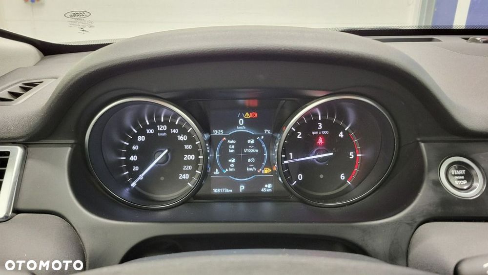 Land Rover Discovery Sport - 12
