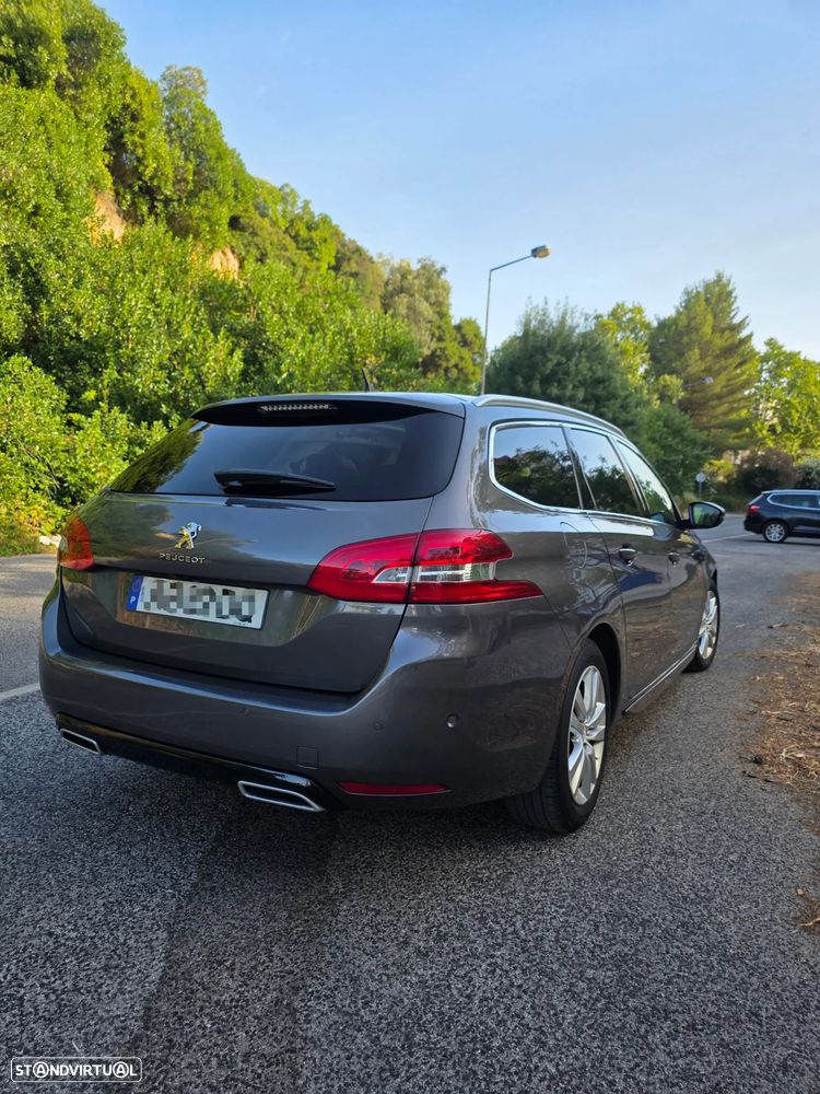 Peugeot 308 SW BlueHDi 120 EAT6 Stop & Start Business-Line — fotografia 22