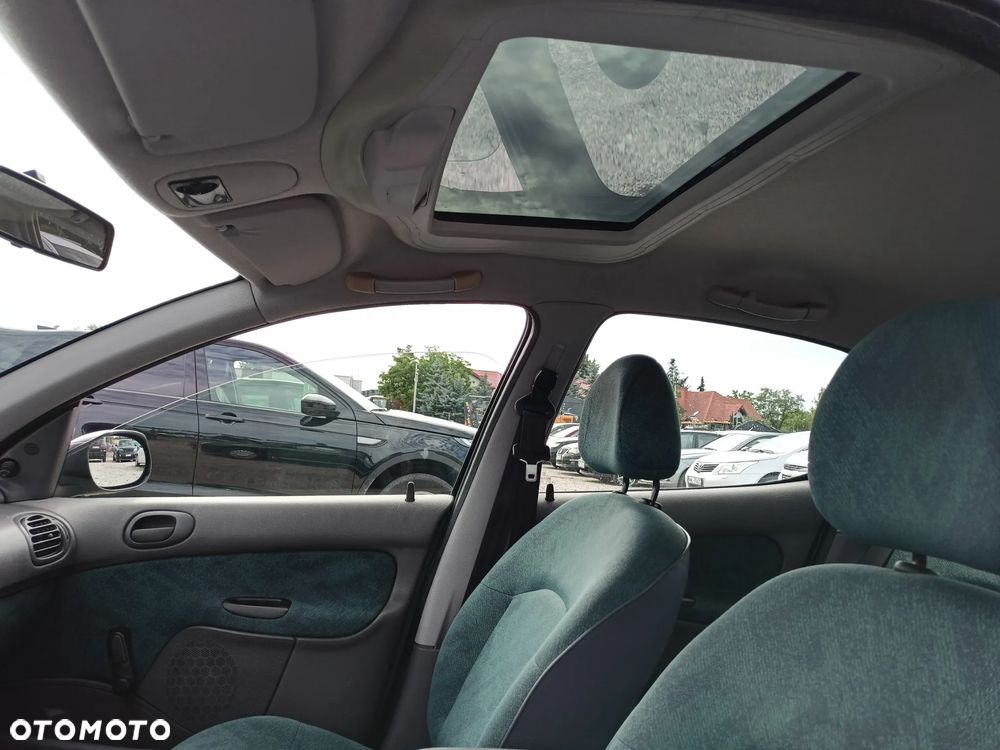 Peugeot 206 - 8