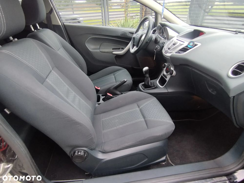 Ford Fiesta 1.25 Titanium - 21