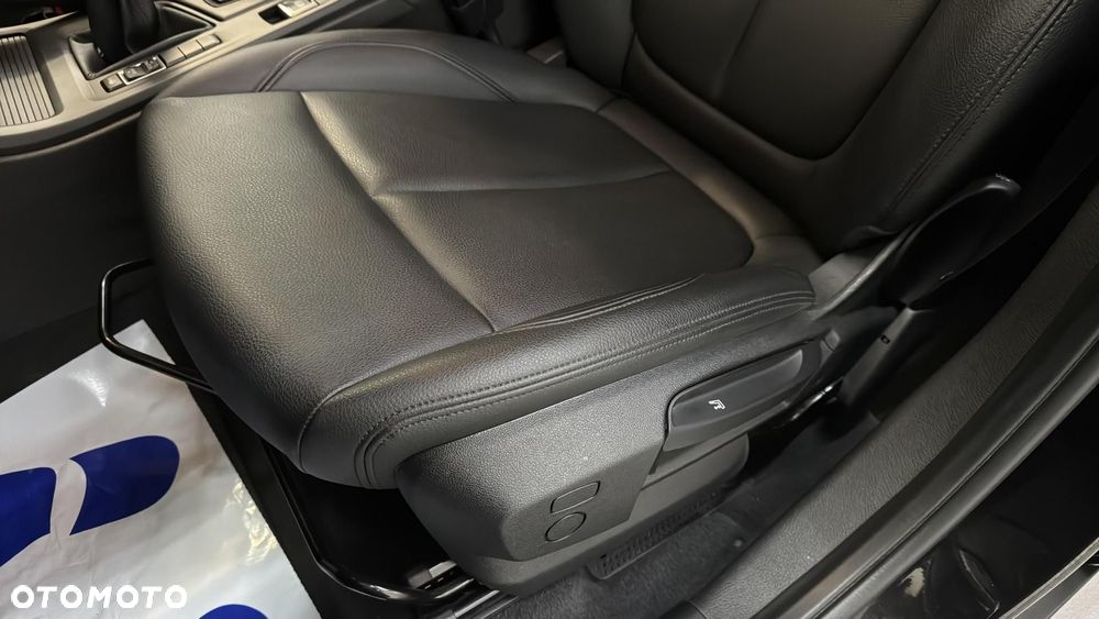 BMW X1 sDrive16d - 14