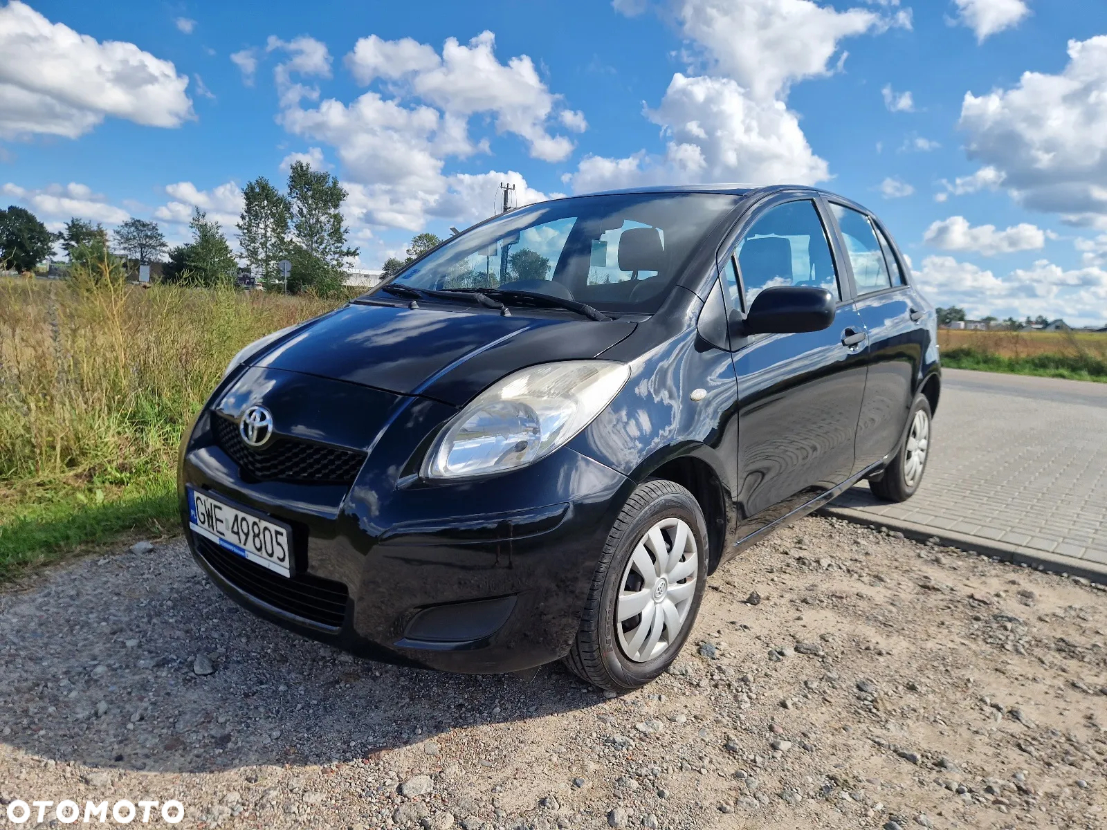 Toyota Yaris 1.0 Terra A/C - 3
