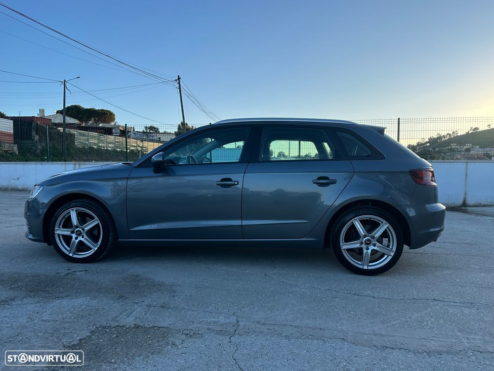 Audi A3 Sportback 1.6 TDI Attraction - 13