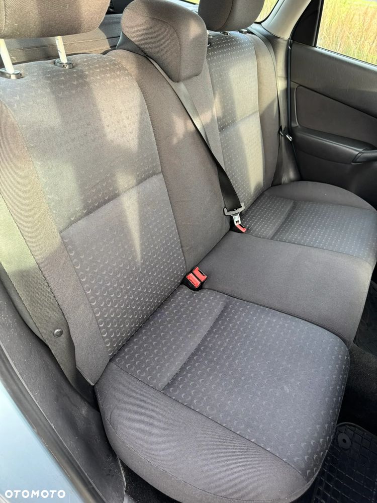 Ford Focus 1.8 Trend - 9