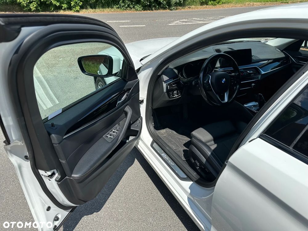 BMW Seria 5 530e iPerformance - 7