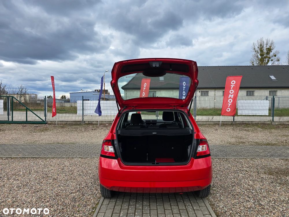 Skoda Fabia - 11