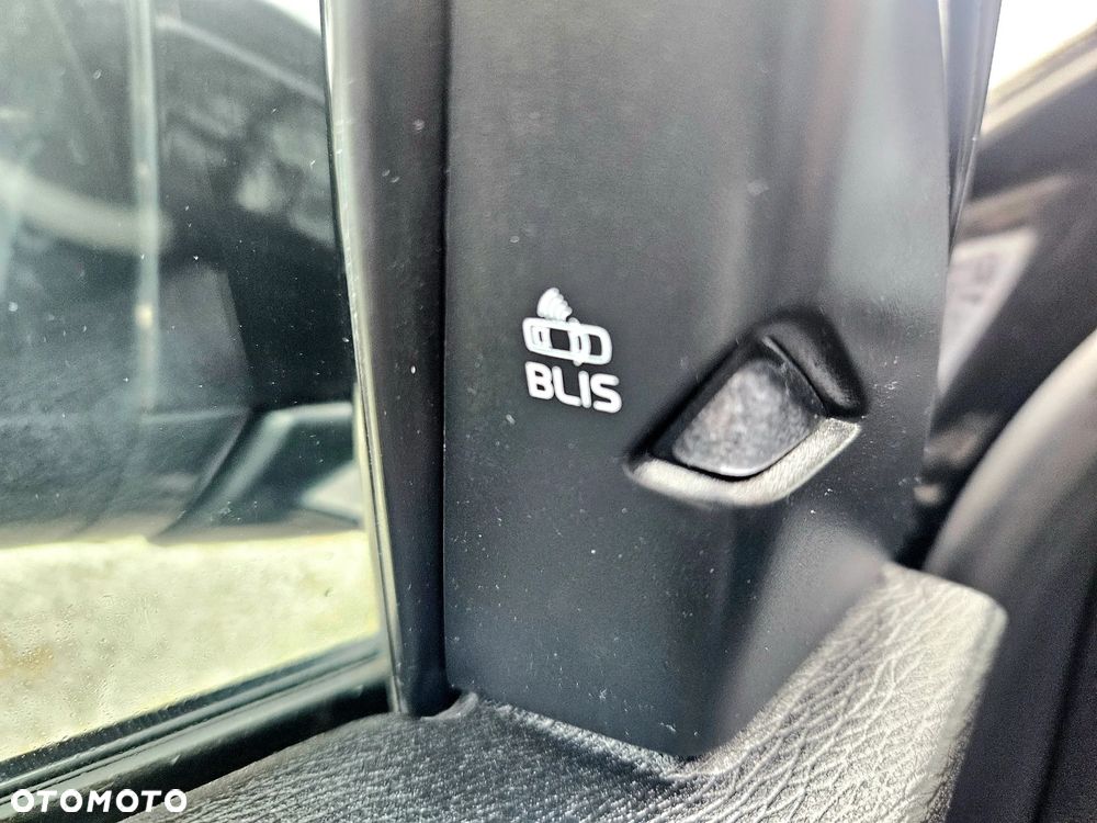 Volvo V40 T2 Linje Svart - 32