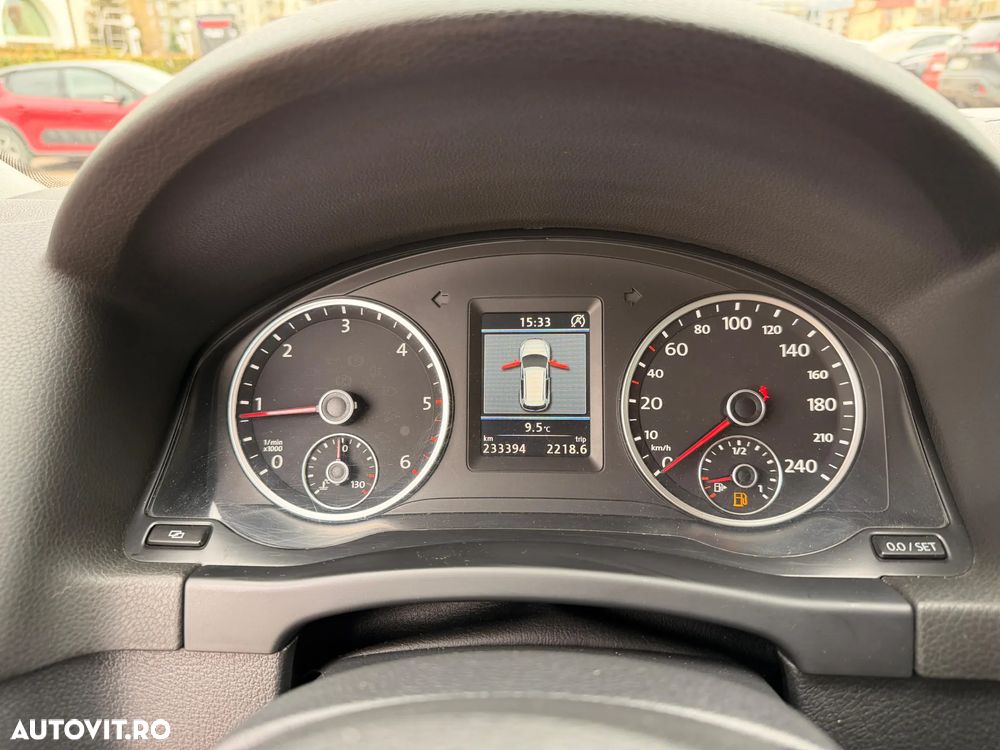 Volkswagen Tiguan 2.0 TDI DPF BlueMotion Technology Exclusive - 14