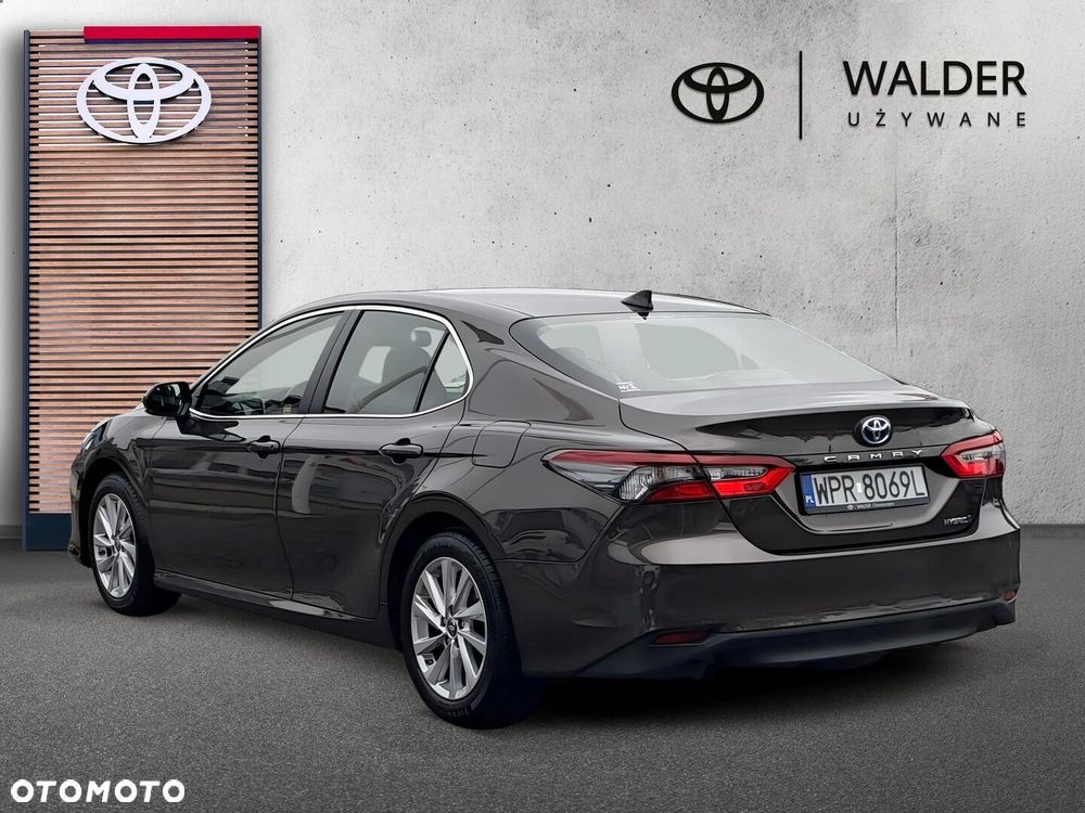 Toyota Camry 2.5 Hybrid Comfort CVT - 3