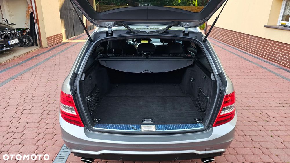 Mercedes-Benz Klasa C 350 T CDI DPF (BlueEFFICIENCY) 7G-TRONIC Avantgarde - 23