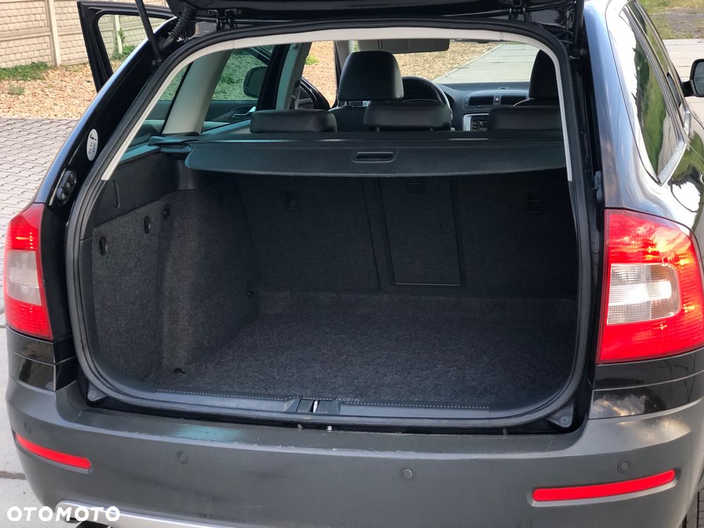 Skoda Octavia 2.0 TDI DPF 4x4 DSG Scout - 38