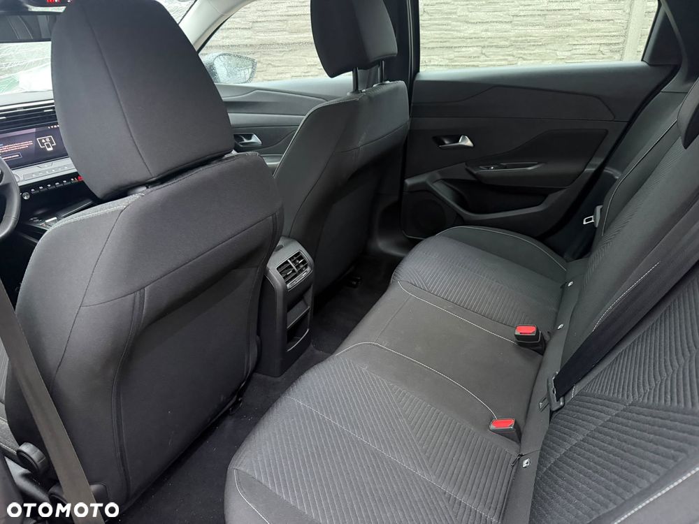 Peugeot 308 PureTech 130 EAT8 Active Pack - 12